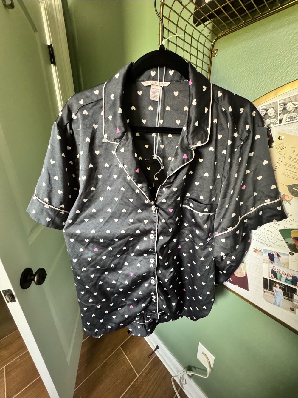 Heart Print Satin Pajama Set -Black Short Sleeve Matching Lounge Set - Picture 3 of 3
